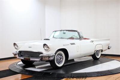 1957 Ford Thunderbird   - Photo 8 - Springfield, OH 45503