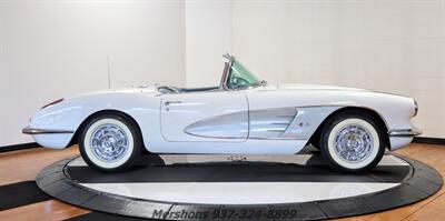 1960 Chevrolet Corvette   - Photo 8 - Springfield, OH 45503