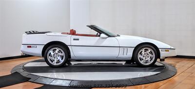 1990 Chevrolet Corvette   - Photo 8 - Springfield, OH 45503
