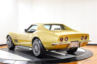 1969 Chevrolet Corvette   - Photo 5 - Springfield, OH 45503