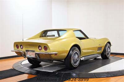 1969 Chevrolet Corvette   - Photo 9 - Springfield, OH 45503