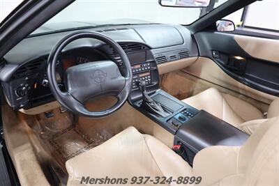 1996 Chevrolet Corvette   - Photo 13 - Springfield, OH 45503