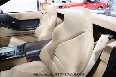 1996 Chevrolet Corvette   - Photo 15 - Springfield, OH 45503