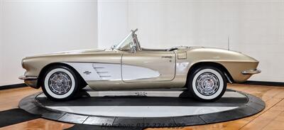 1961 Chevrolet Corvette   - Photo 13 - Springfield, OH 45503