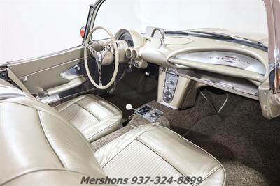 1961 Chevrolet Corvette   - Photo 19 - Springfield, OH 45503