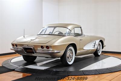 1961 Chevrolet Corvette   - Photo 9 - Springfield, OH 45503