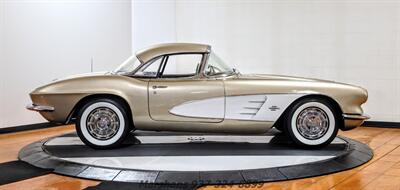 1961 Chevrolet Corvette   - Photo 8 - Springfield, OH 45503