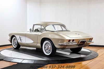 1961 Chevrolet Corvette   - Photo 5 - Springfield, OH 45503