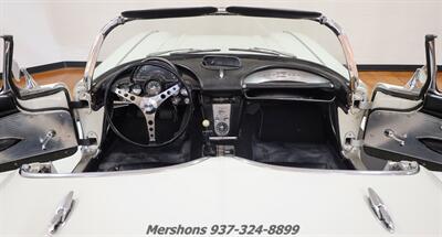 1961 Chevrolet Corvette   - Photo 2 - Springfield, OH 45503