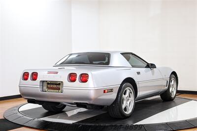 1996 Chevrolet Corvette   - Photo 11 - Springfield, OH 45503