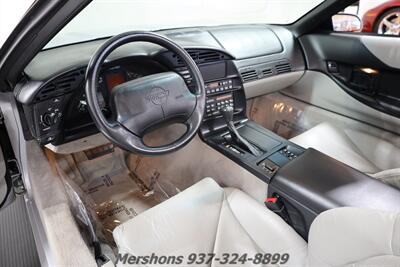 1996 Chevrolet Corvette   - Photo 14 - Springfield, OH 45503