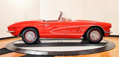 1961 Chevrolet Corvette   - Photo 9 - Springfield, OH 45503