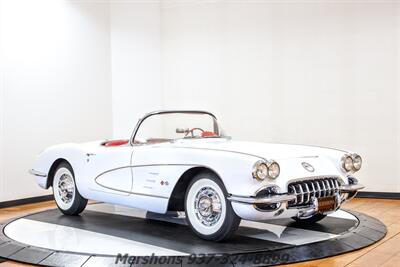 1960 Chevrolet Corvette   - Photo 7 - Springfield, OH 45503