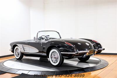 1959 Chevrolet Corvette   - Photo 5 - Springfield, OH 45503