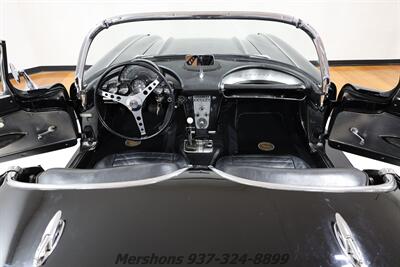 1959 Chevrolet Corvette   - Photo 2 - Springfield, OH 45503