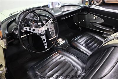 1959 Chevrolet Corvette   - Photo 13 - Springfield, OH 45503