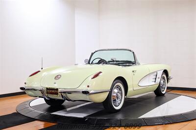 1959 Chevrolet Corvette   - Photo 9 - Springfield, OH 45503