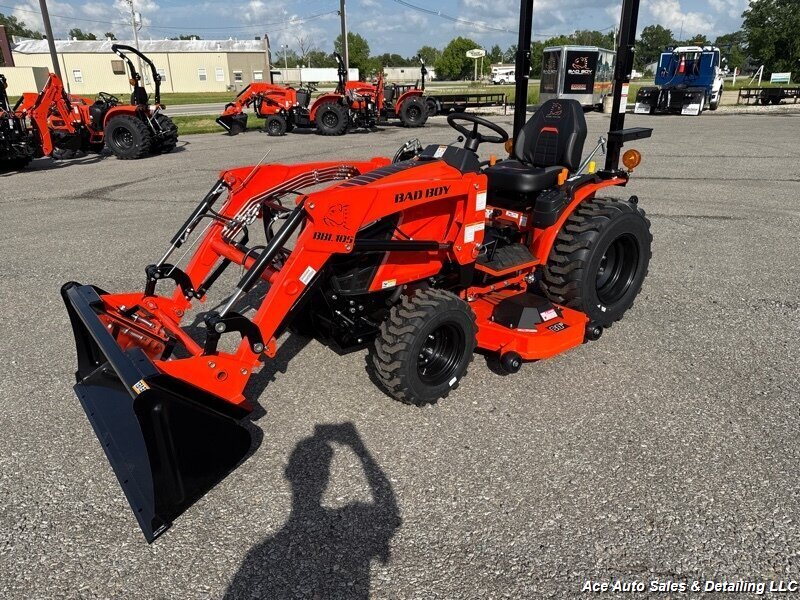 2025 BAD BOY BB1025HILM 1025 TRACTOR/LOADER/  