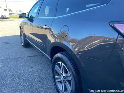 2017 Chevrolet Traverse LT   - Photo 15 - Salem, IL 62881