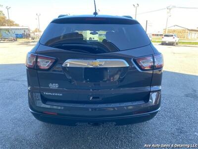 2017 Chevrolet Traverse LT   - Photo 6 - Salem, IL 62881