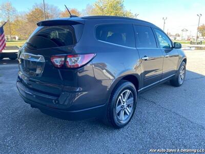 2017 Chevrolet Traverse LT   - Photo 5 - Salem, IL 62881