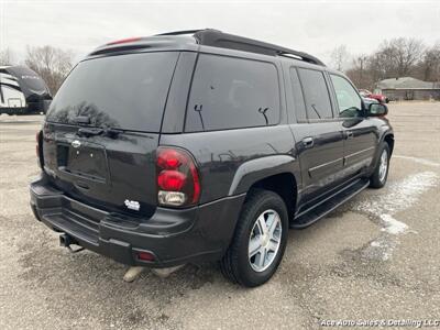 2005 Chevrolet TrailBlazer EXT LT   - Photo 5 - Salem, IL 62881