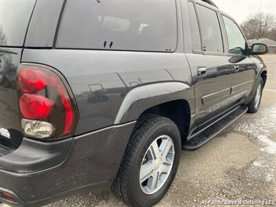 2005 Chevrolet TrailBlazer EXT LT   - Photo 12 - Salem, IL 62881