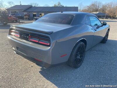 2017 Dodge Challenger R/T Shaker   - Photo 5 - Salem, IL 62881