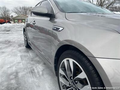 2015 Kia Optima SXL Turbo   - Photo 11 - Salem, IL 62881