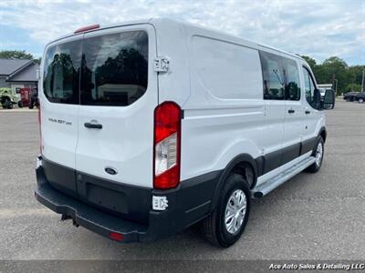 2016 Ford Transit Cargo 250   - Photo 5 - Salem, IL 62881