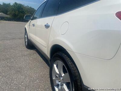 2011 Chevrolet Traverse LT   - Photo 10 - Salem, IL 62881