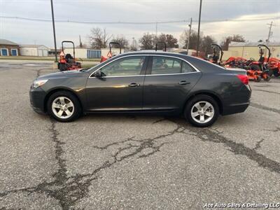 2016 Chevrolet Malibu Limited LT   - Photo 8 - Salem, IL 62881