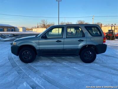 2005 Ford Escape XLS   - Photo 9 - Salem, IL 62881