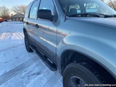 2005 Ford Escape XLS   - Photo 12 - Salem, IL 62881