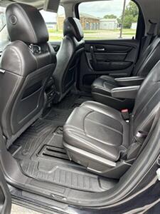 2015 GMC Acadia SLT-2 - Photo 10 - Salem, IL 62881