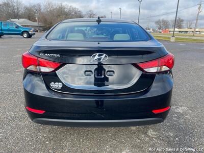 2016 Hyundai ELANTRA SE   - Photo 6 - Salem, IL 62881