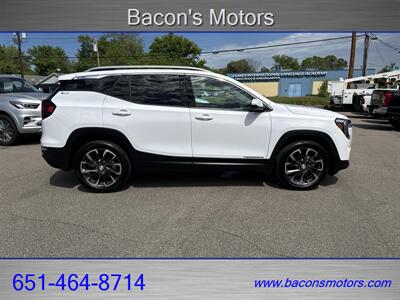 2022 GMC Terrain SLT - Photo 4 - Forest Lake, MN 55025