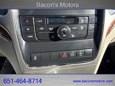 2011 Jeep Grand Cherokee Limited   - Photo 26 - Forest Lake, MN 55025