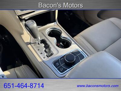 2011 Jeep Grand Cherokee Limited   - Photo 27 - Forest Lake, MN 55025