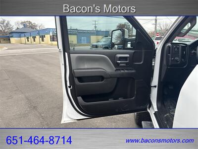 2018 GMC Sierra 2500 - Photo 9 - Forest Lake, MN 55025