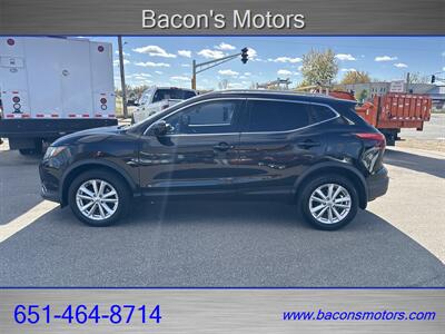 2018 Nissan Rogue Sport SV   - Photo 8 - Forest Lake, MN 55025