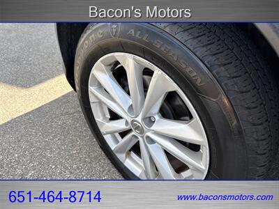 2018 Nissan Rogue Sport SV   - Photo 9 - Forest Lake, MN 55025