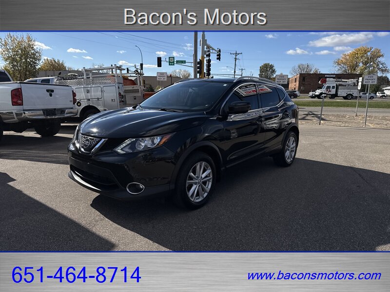 2018 Nissan Rogue Sport SV   - Photo 1 - Forest Lake, MN 55025