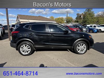 2018 Nissan Rogue Sport SV   - Photo 4 - Forest Lake, MN 55025