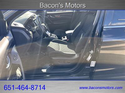 2018 Nissan Rogue Sport SV   - Photo 12 - Forest Lake, MN 55025