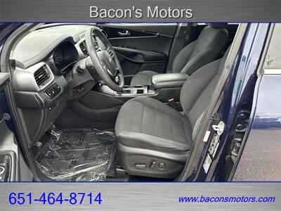 2019 Kia Sorento LX V6   - Photo 12 - Forest Lake, MN 55025