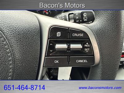 2019 Kia Sorento LX V6   - Photo 19 - Forest Lake, MN 55025