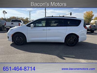 2020 Chrysler Pacifica Launch Edition   - Photo 8 - Forest Lake, MN 55025