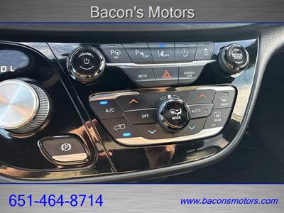 2020 Chrysler Pacifica Launch Edition   - Photo 25 - Forest Lake, MN 55025