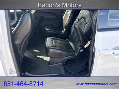 2020 Chrysler Pacifica Launch Edition   - Photo 12 - Forest Lake, MN 55025